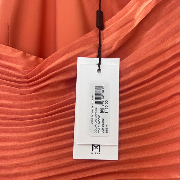 Milly Dress
Brand New
Size 8 - Picture 3 of 3